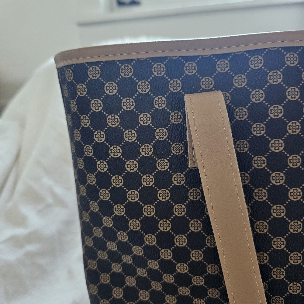 Geometric Patterned Tote Bag - image 8